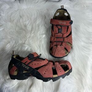 Teva Rose Suede Trail Sandals Style 6947 Sz 8